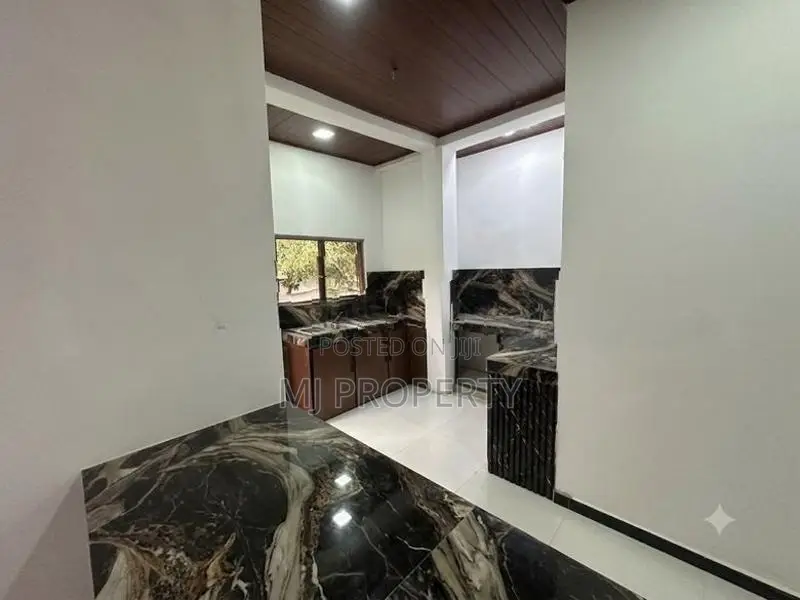 ( YR-1107) Valuable Upper Floor House Rent in Nugegoda Delkanda