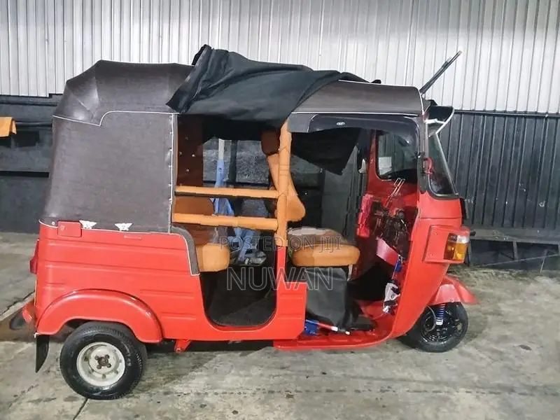Bajaj RE 4 Strock 2013