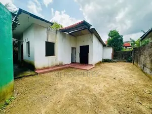 ( YC-1070 ) Valuable Commercial Warehouse Building Sale in Homagama