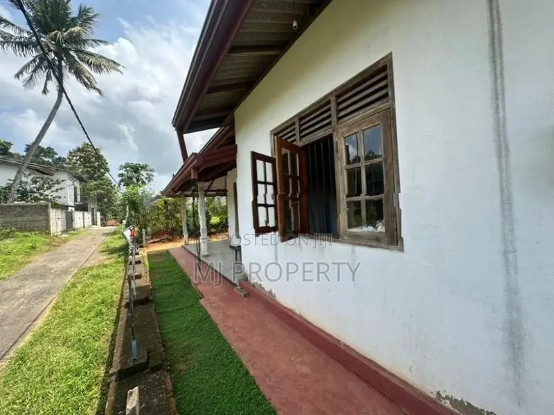 ( YS-1036)Valuable Single Storey House Sale in Homagama Naduhena