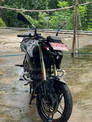 Bajaj Pulsar N160 Premium 2026