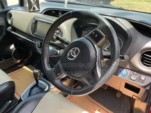 Toyota Yaris 2015