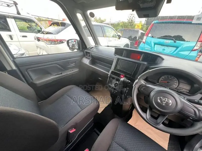 Toyota Roomy X Grade 2023