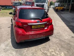 Toyota Yaris 2015