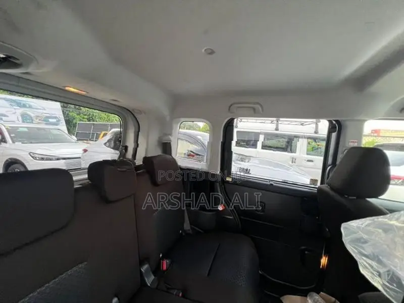 Toyota Roomy X Grade 2023