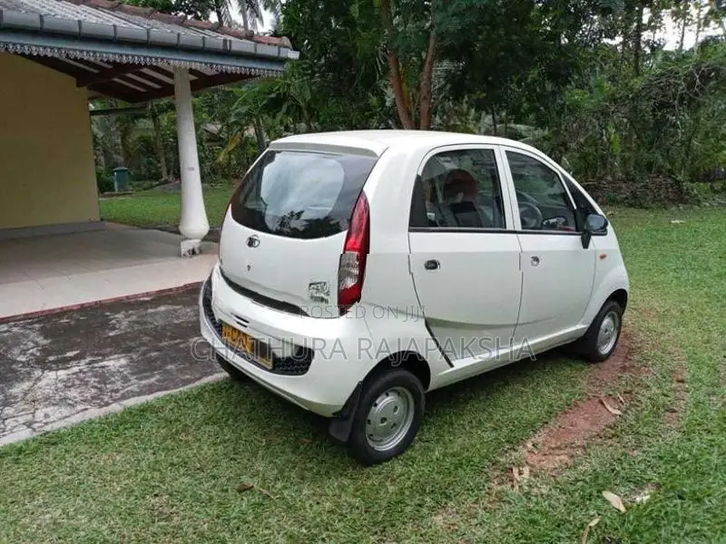 Tata Nano Twist 2016