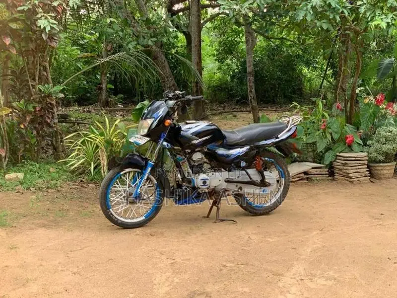 Bajaj CT100 2018