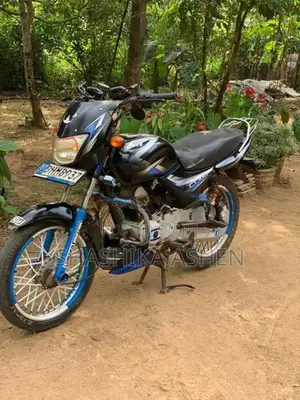 Bajaj CT100 2018
