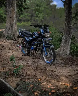 Bajaj CT100 2018