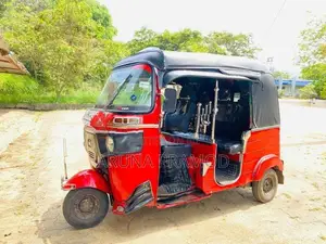 Bajaj RE 2014