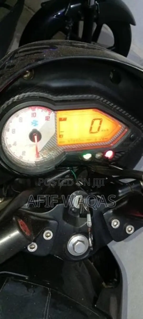 Bajaj Pulsar 150 2017