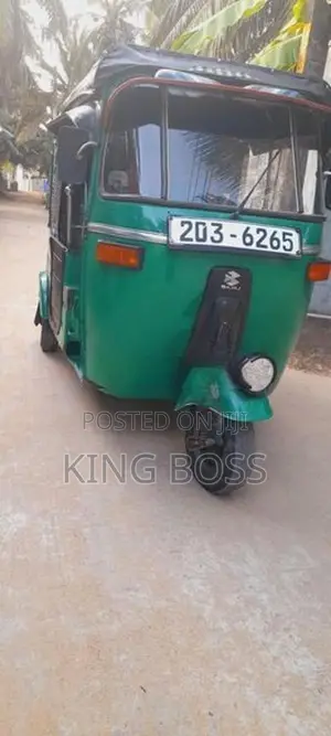 Bajaj RE 2002