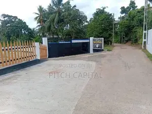 Athurugiriya ප්‍රධාන බස් පාරට සමීපයෙන් විකිණීමට අගනා බිම් කොටස්
