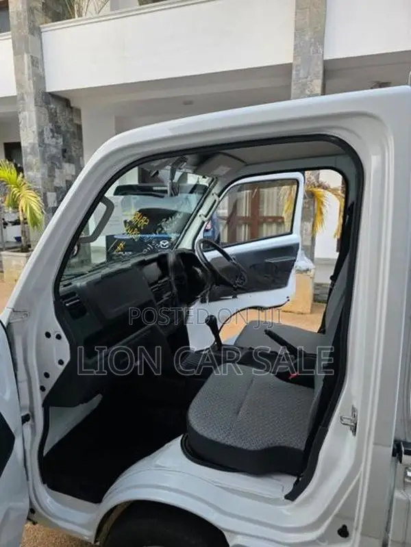 Suzuki Carry Auto 4WD 2023