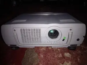Multi Meadia Projector