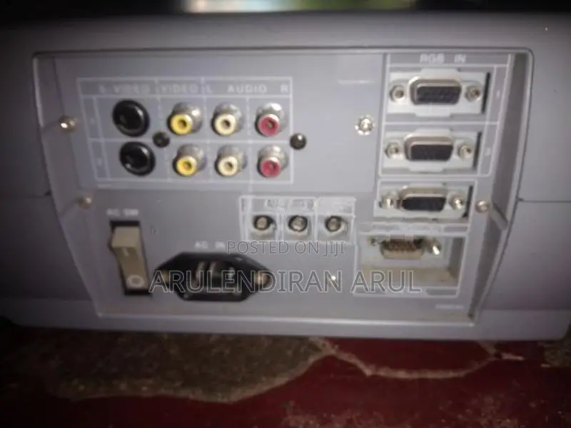 Multi Meadia Projector