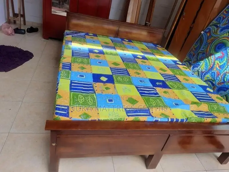 6ft ×5ft Queen Bed