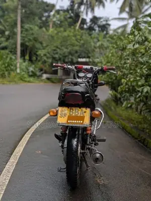 Bajaj CT100 2014