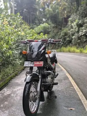 Bajaj CT100 2014