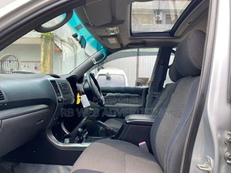 Toyota Land Cruiser Prado TRJ120 2006