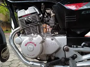 Honda CB 125 1996