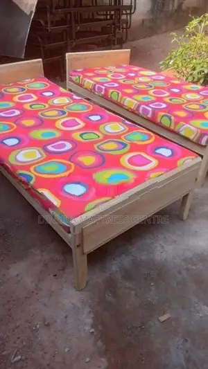 Bed with mattress 6×3ft
