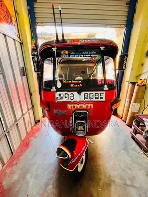 Bajaj RE 2008