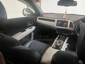 Honda Vezel 2016