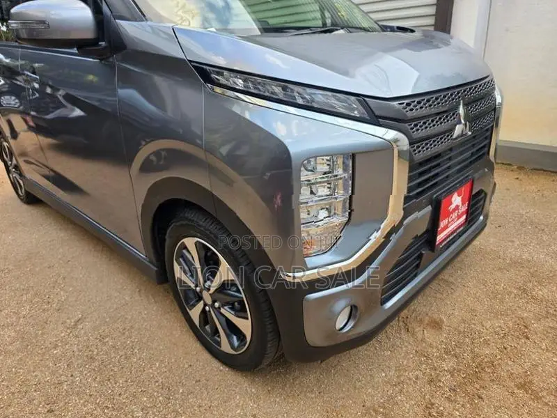 Mitsubishi EK Custom X Cross 2024