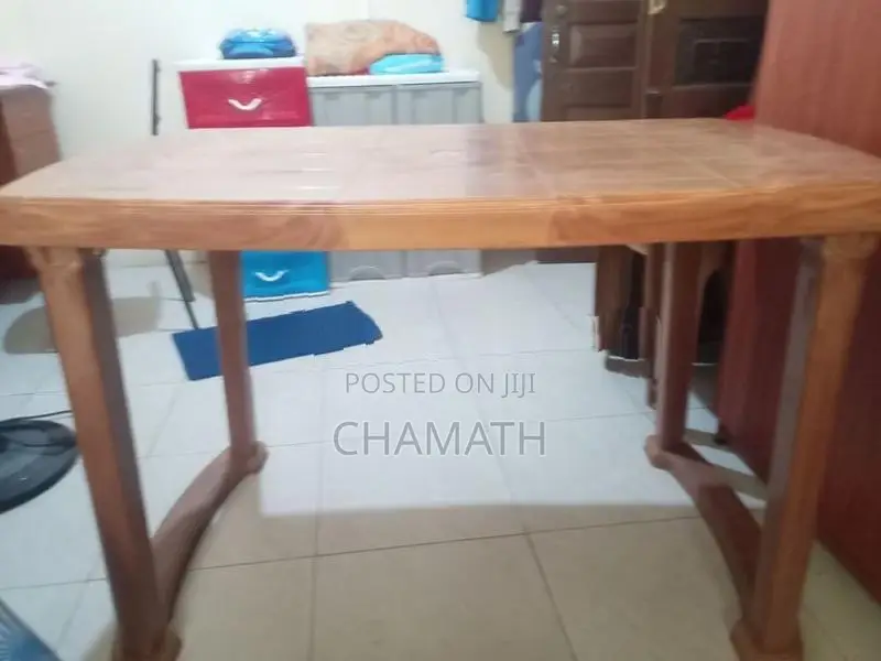 Four Chairs with A Table (plastic)