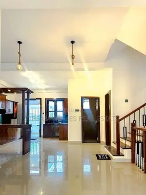 Modern 4 Bedroom House with Rooftop Terrace in Boralesgamuwa