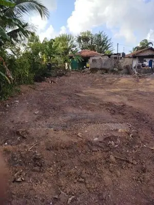 Land in Gampaha Town Plot 04