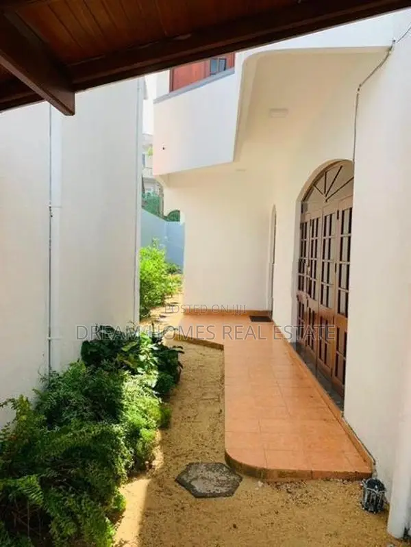 House for Sale in Battaramulla