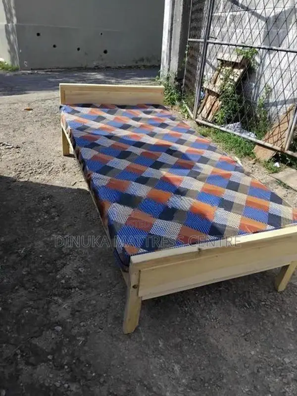 Single Bed With Mattress 6×3