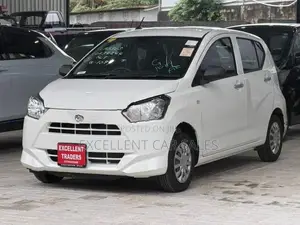 Daihatsu Mira ES 2025