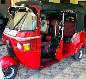 Bajaj RE 2010