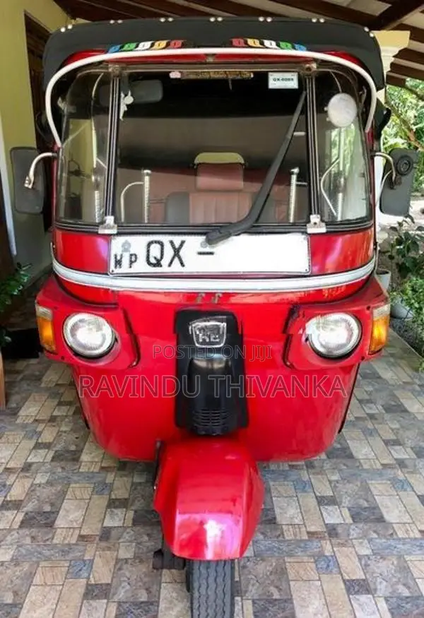 Bajaj RE 2010