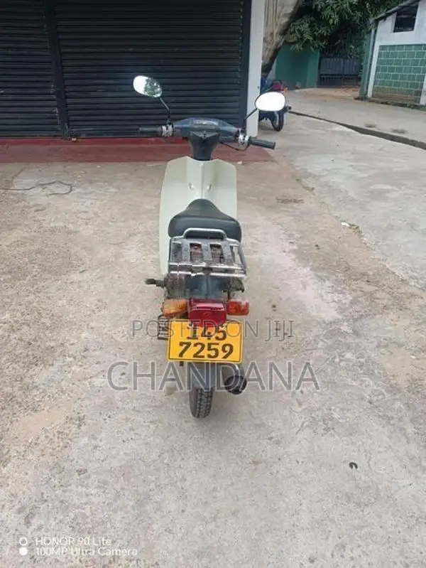 Yamaha Mate 2004