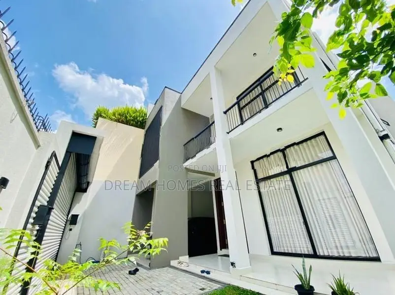 Brand New Luxury Modern Home for Sale in Athurugiriya