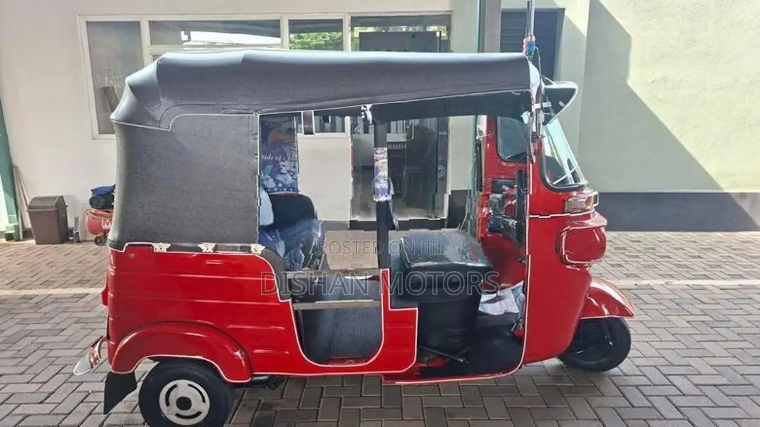 Bajaj RE 4Stroke 2015