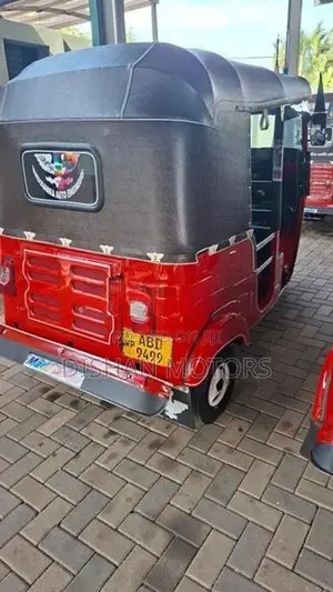 Bajaj RE 4Stroke 2015