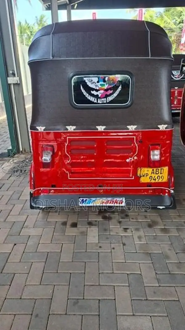 Bajaj RE 4Stroke 2015