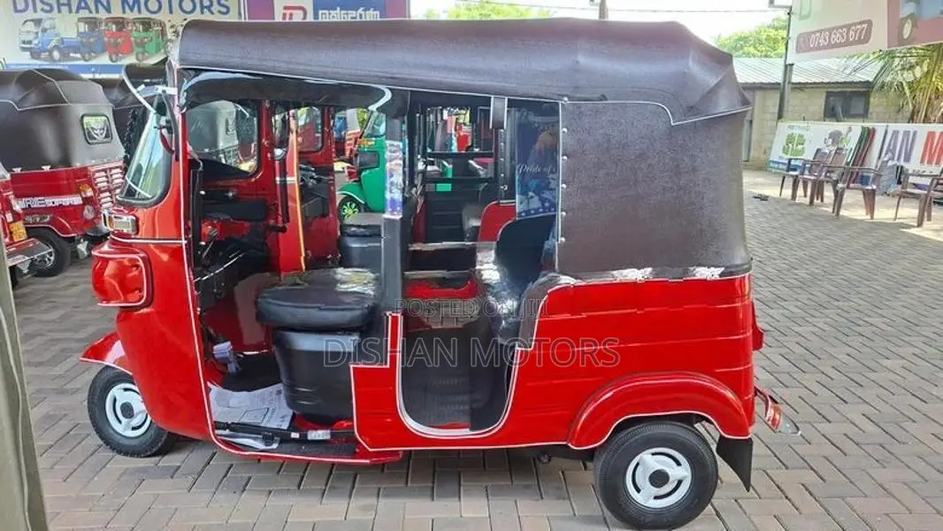 Bajaj RE 4Stroke 2015