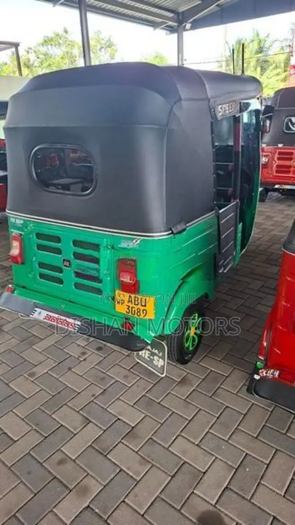Bajaj RE 4 Stroke 2019
