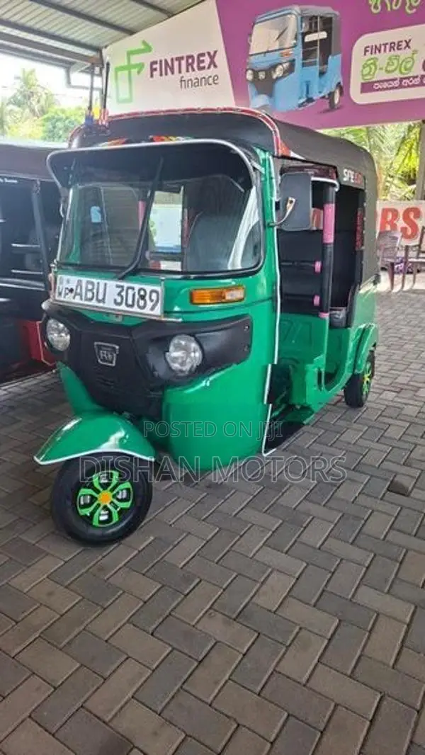 Bajaj RE 4 Stroke 2019