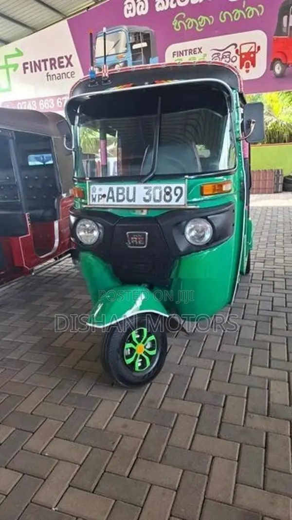 Bajaj RE 4 Stroke 2019