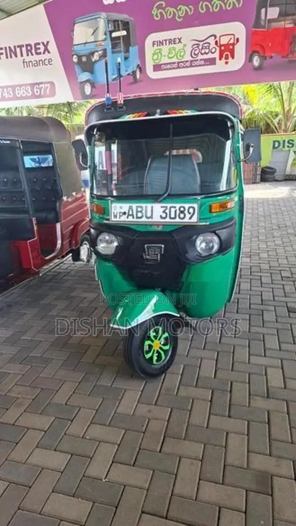 Bajaj RE 4 Stroke 2019