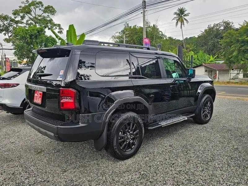 Toyota Land Cruiser Prado 250VX 2026