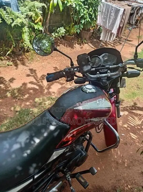 TVS Metro 2011