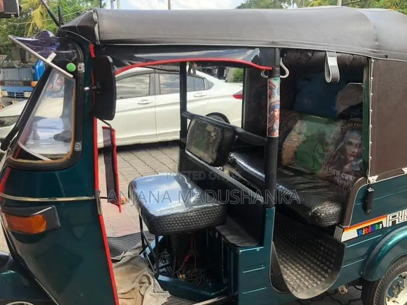 Bajaj RE 2006